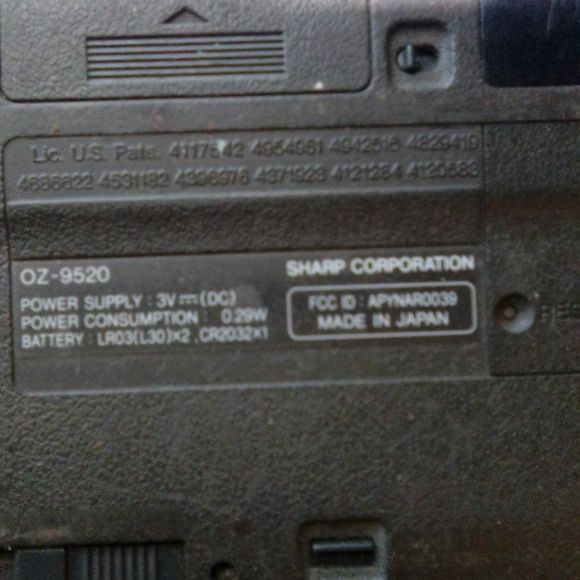 Vintage Sharp handheld tablet - Picture 2 of 2